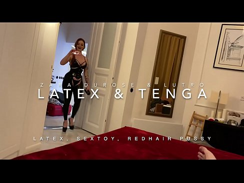 ❤️ Sora vitregă roșcată în costum de latex futută de fratele vitreg ️❌ at us ️❤