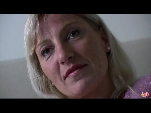 ❤️ Mama pe care am futut-o cu toții ... Doamnă, purtați-vă frumos! ️❌ at us ️❤